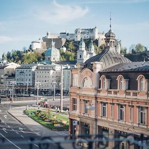 https://townhouse-tessa-by-heymcollections.salzburghotels.net